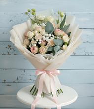 Букет цветов из:  Розы и Лизиантусы #REPLACE_PRED# Жигалово