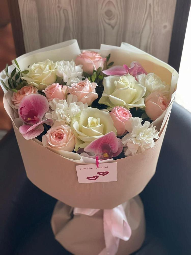 Букет цветов из: Орхидеи, Розы и Гвоздики в Жигалово