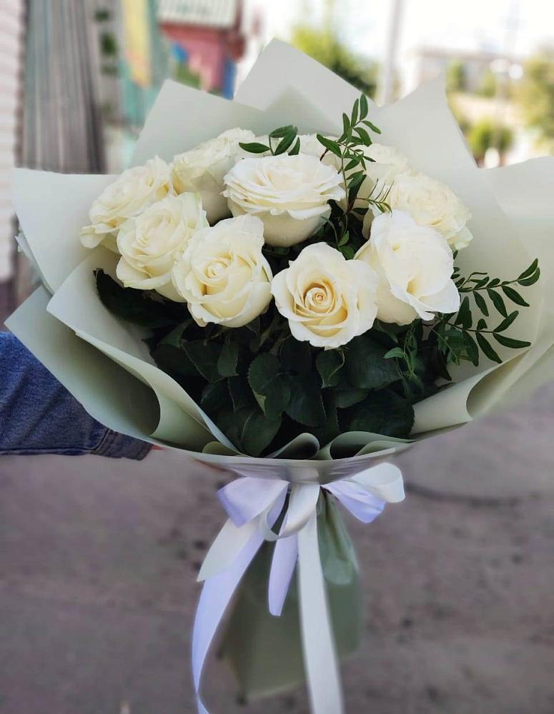 Букет Белые розы Проуд в Жигалово