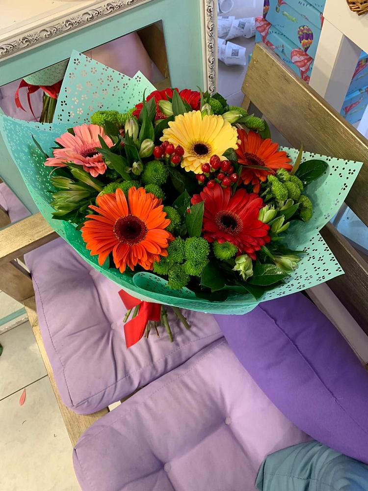 Букет цветов из: Герберы, Хризантемы и Альстромерии в Жигалово