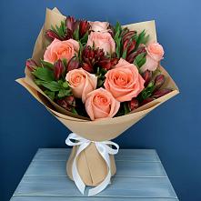 Букет цветов из:  Розы и Альстромерии в Жигалово