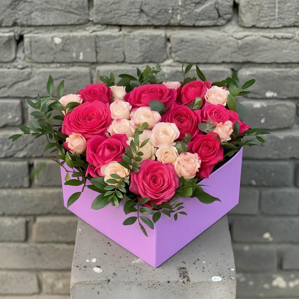 Цветочная композиция из Розы в коробке в Жигалово