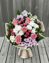 Букет цветов из:  Альстромерии, Гвоздики, Розы и Хризантемы в Жигалово