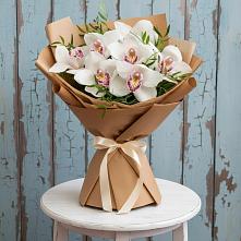 Букет цветов из:  Орхидеи и Розы #REPLACE_PRED# Жигалово